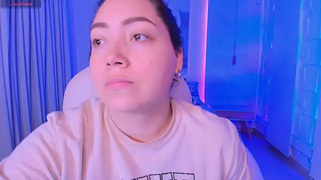 Snapshot of heidy_johns chatting on September 23, 2025, 3:24 am heidy johns online show from September 23, 2025, 3:24 am