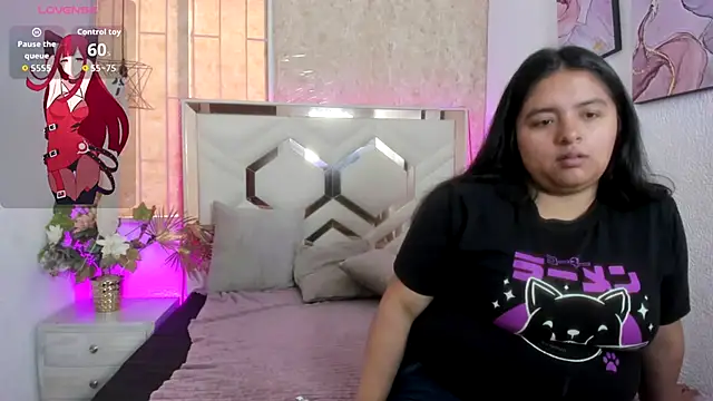 Snapshot of EmilyBrownn_ chatting on October 27, 2025, 7:15 pm EmilyBrownn  online show from October 27, 2025, 7:15 pm