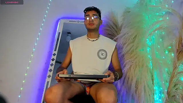 arthemisa hot online show from October 9, 2025, 1:22 pm