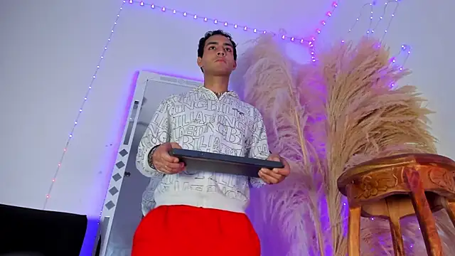 arthemisa hot online show from October 1, 2025, 1:26 pm