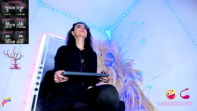 arthemisa hot online show from October 6, 2025, 1:34 pm