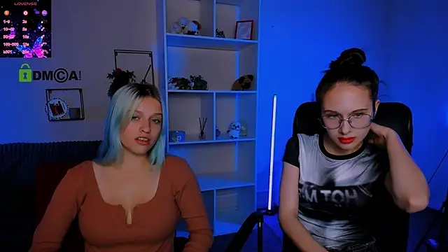 Snapshot of mona_cloud chatting on October 13, 2025, 8:32 pm mona cloud online show from October 13, 2025, 8:32 pm