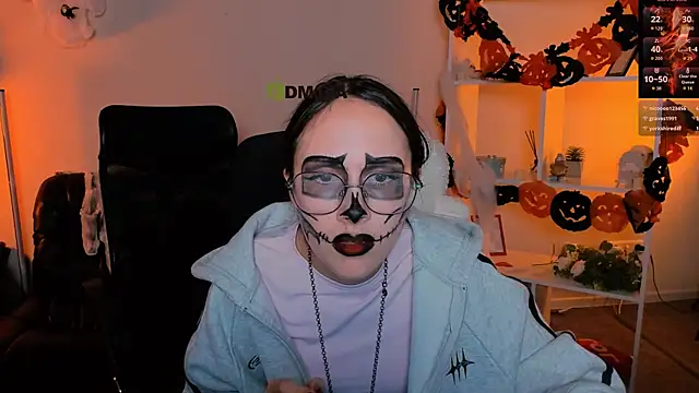 Snapshot of mona_cloud chatting on October 25, 2025, 1:16 am mona cloud online show from October 25, 2025, 1:16 am