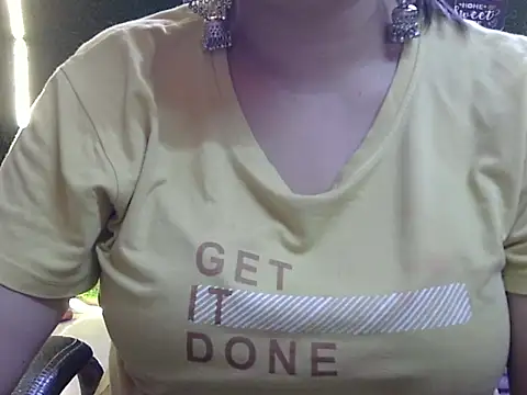 Snapshot of Hot_Anshi120 chatting on September 24, 2025, 5:30 pm Hot Anshi120 online show from September 24, 2025, 5:30 pm