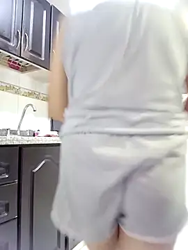 victoria wayne online show from April 13, 2026, 10:08 am