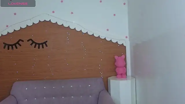 emma wockll t online show from April 8, 2026, 1:34 pm