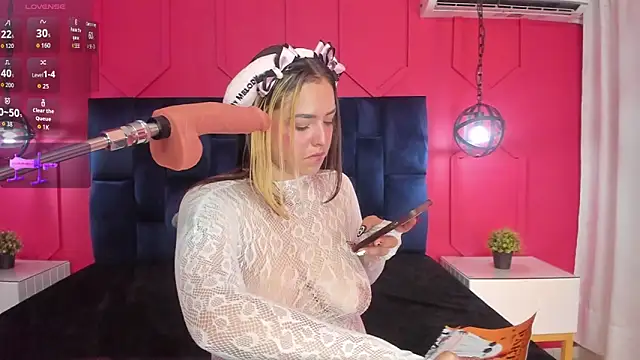 Snapshot of morita_mei chatting on October 15, 2025, 7:55 pm morita mei online show from October 15, 2025, 7:55 pm