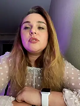 Snapshot of Juicy_PeachLux chatting on September 25, 2025, 8:04 pm Juicy PeachLux online show from September 25, 2025, 8:04 pm