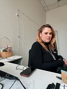 Juicy PeachLux online show from March 17, 2025, 12:04 pm