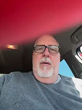 superbearboss online show from March 14, 2026, 7:31 pm