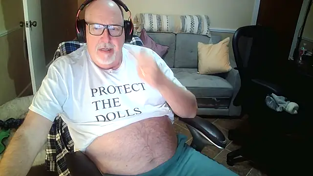 Snapshot of superbearboss chatting on February 17, 2026, 2:09 am superbearboss online show from February 17, 2026, 2:09 am