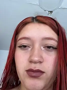 Snapshot of Karina_Leon chatting on January 9, 2026, 7:32 pm Karina Leon online show from January 9, 2026, 7:32 pm