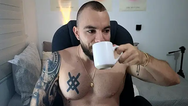 Isaac Carter online show from September 24, 2025, 11:06 am