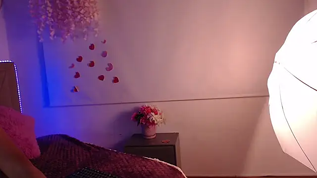 Cattleya gilQS online show from March 11, 2025, 7:25 pm