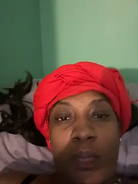 Snapshot of Dymmmm chatting on March 11, 2025, 3:04 am Dymmmm online show from March 11, 2025, 3:04 am