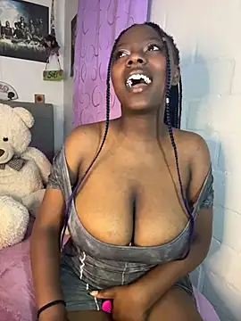 Snapshot of Kennya__ chatting on June 28, 2026, 2:07 am Kennya online show from June 28, 2026, 2:07 am