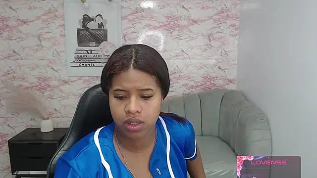 Snapshot of abby1_t_ chatting on September 27, 2025, 3:01 am abby1 t online show from September 27, 2025, 3:01 am