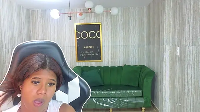 Snapshot of abby1_t_ chatting on October 27, 2025, 3:07 am abby1 t online show from October 27, 2025, 3:07 am