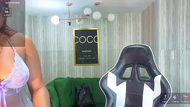 Snapshot of abby1_t_ chatting on October 24, 2025, 2:43 am abby1 t online show from October 24, 2025, 2:43 am