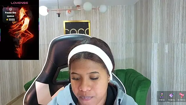 Snapshot of abby1_t_ chatting on October 14, 2025, 2:45 am abby1 t online show from October 14, 2025, 2:45 am