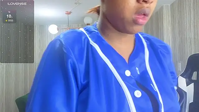 Snapshot of abby1_t_ chatting on October 9, 2025, 2:45 am abby1 t online show from October 9, 2025, 2:45 am