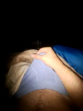 Snapshot of Messyman1187 chatting on October 17, 2025, 2:37 am Messyman1187 online show from October 17, 2025, 2:37 am