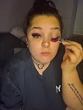 Saucy-Serenity online show from October 2, 2025, 7:28 pm