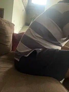 dam-her-boy online show from December 18, 2025, 4:17 am