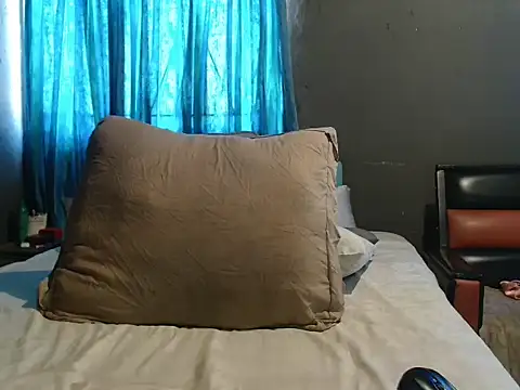 WildSeduction24xx online show from September 16, 2025, 9:54 am