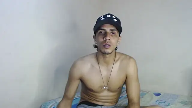 Snapshot of Monkey_uchiha777 chatting on October 22, 2025, 2:33 am Monkey uchiha777 online show from October 22, 2025, 2:33 am