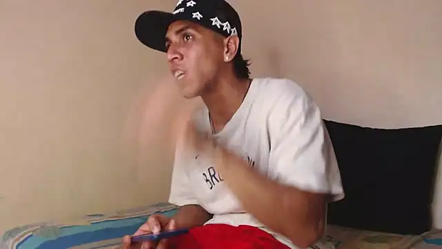 Snapshot of Monkey_uchiha777 chatting on October 10, 2025, 10:32 pm Monkey uchiha777 online show from October 10, 2025, 10:32 pm