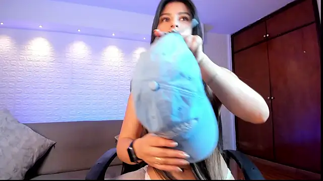 Snapshot of Catalina_Santhana chatting on March 19, 2025, 10:09 pm Catalina Santhana online show from March 19, 2025, 10:09 pm