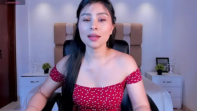 Snapshot of Catalina_Santhana chatting on September 17, 2025, 6:32 pm Catalina Santhana online show from September 17, 2025, 6:32 pm