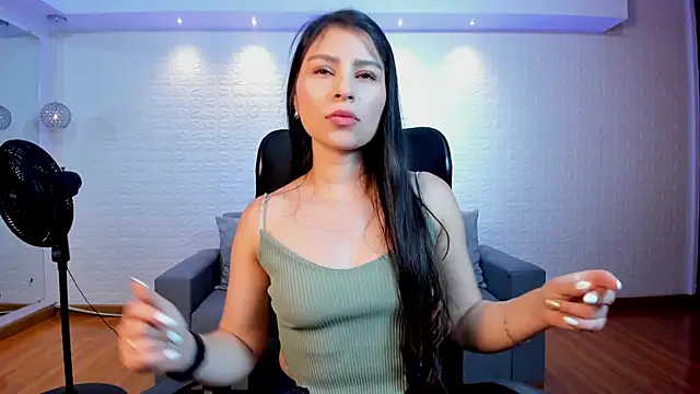 Snapshot of Catalina_Santhana chatting on September 18, 2025, 7:17 pm Catalina Santhana online show from September 18, 2025, 7:17 pm