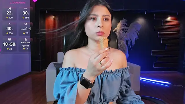 Snapshot of Catalina_Santhana chatting on October 10, 2025, 6:31 pm Catalina Santhana online show from October 10, 2025, 6:31 pm