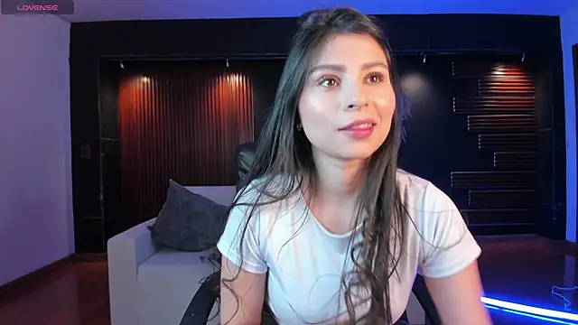 Snapshot of Catalina_Santhana chatting on October 24, 2025, 6:29 pm Catalina Santhana online show from October 24, 2025, 6:29 pm