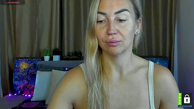 Kiss julli88I online show from October 22, 2025, 5:29 am