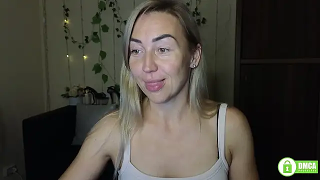 Kiss julli88I online show from September 18, 2025, 5:27 pm