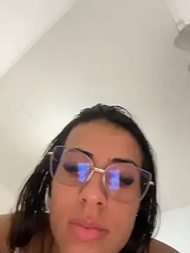 Snapshot of jheicylli chatting on January 17, 2026, 1:53 am jheicylli online show from January 17, 2026, 1:53 am