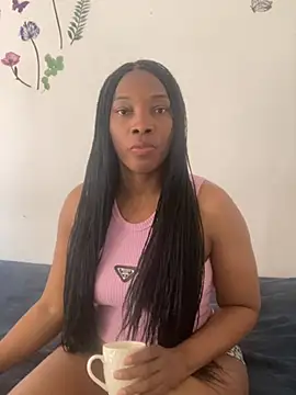 Nahomy gree online show from February 4, 2026, 6:36 pm