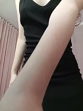 AmeliRoyse online show from October 29, 2025, 5:12 pm