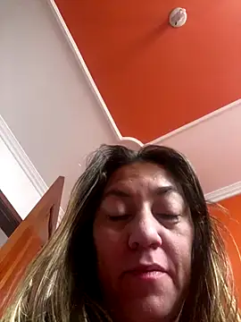 Luna-nevada online show from October 31, 2025, 3:19 pm