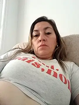 Snapshot of Luna-nevada chatting on October 26, 2025, 7:36 pm Luna-nevada online show from October 26, 2025, 7:36 pm