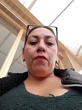 Snapshot of Luna-nevada chatting on October 14, 2025, 2:17 pm Luna-nevada online show from October 14, 2025, 2:17 pm