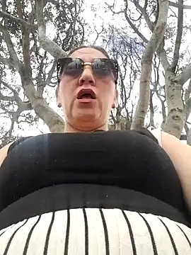 Snapshot of Luna-nevada chatting on October 1, 2025, 3:16 pm Luna-nevada online show from October 1, 2025, 3:16 pm