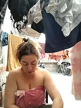 Snapshot of Luna-nevada chatting on October 11, 2025, 2:51 pm Luna-nevada online show from October 11, 2025, 2:51 pm