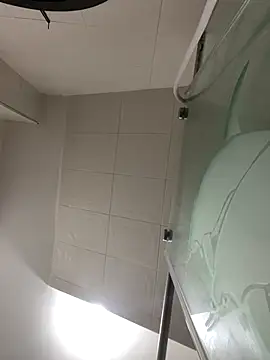 Luna-nevada online show from November 13, 2025, 10:08 am