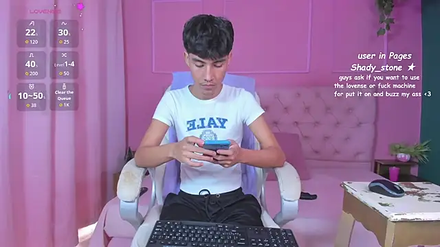 SHADY STONE online show from December 18, 2025, 9:29 pm