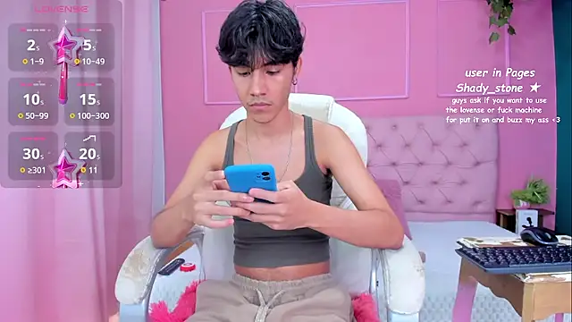 Snapshot of SHADY_STONE chatting on September 27, 2025, 10:05 pm SHADY STONE online show from September 27, 2025, 10:05 pm