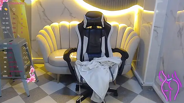  wendy b online show from October 10, 2025, 2:34 am